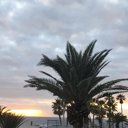 Atlantic Sunset 公寓 *