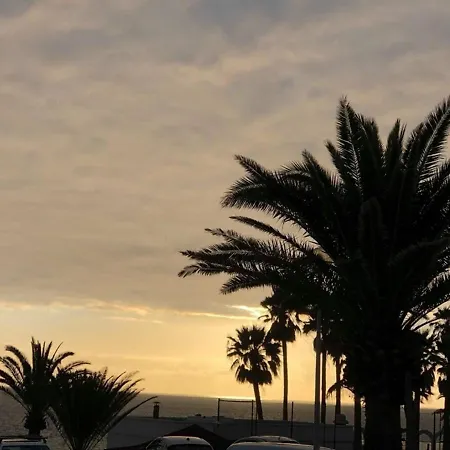Atlantic Sunset 公寓 *